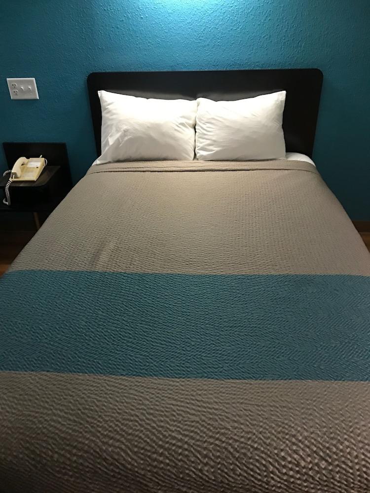 Motel 6-Raleigh, Nc - North Εξωτερικό φωτογραφία