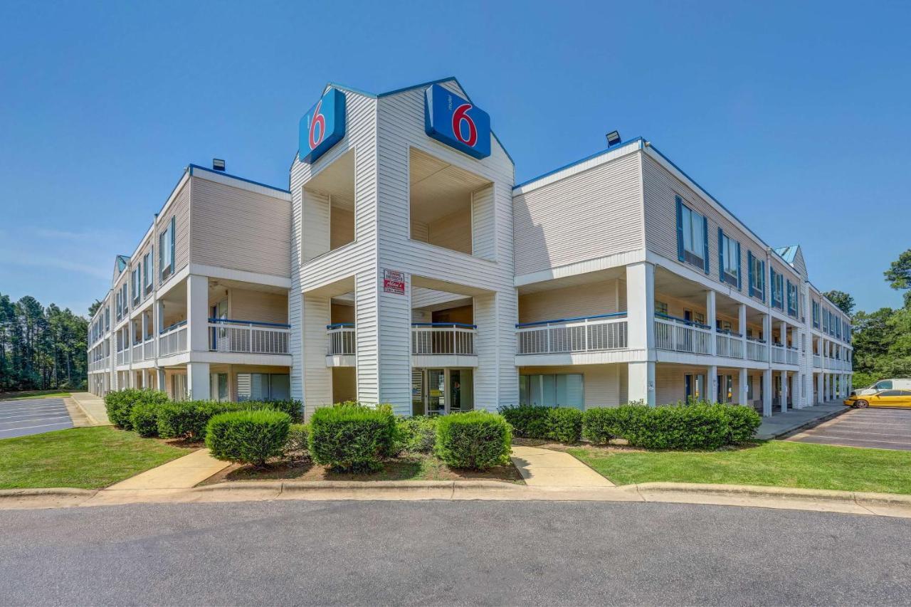 Motel 6-Raleigh, Nc - North Εξωτερικό φωτογραφία