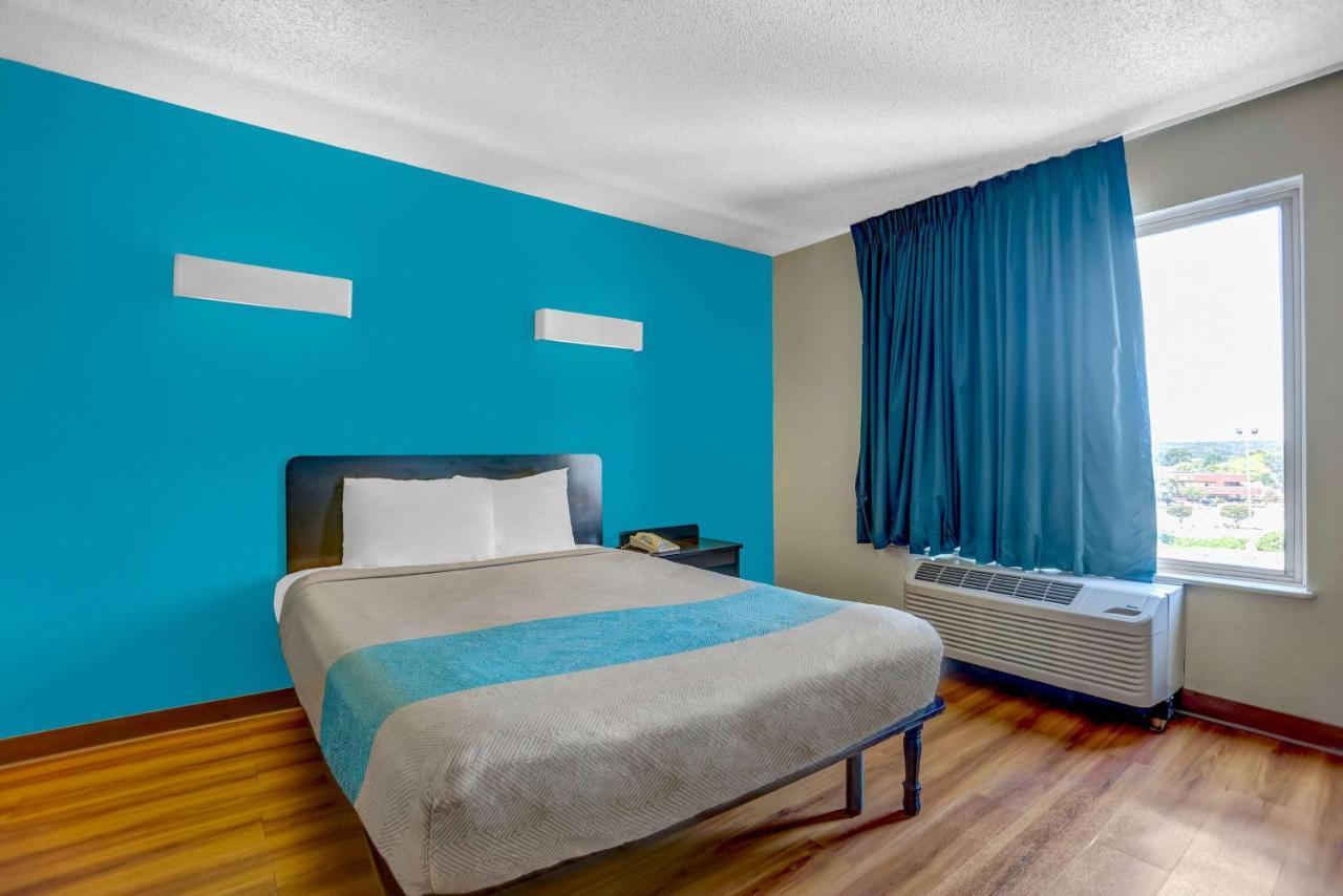 Motel 6-Raleigh, Nc - North Εξωτερικό φωτογραφία