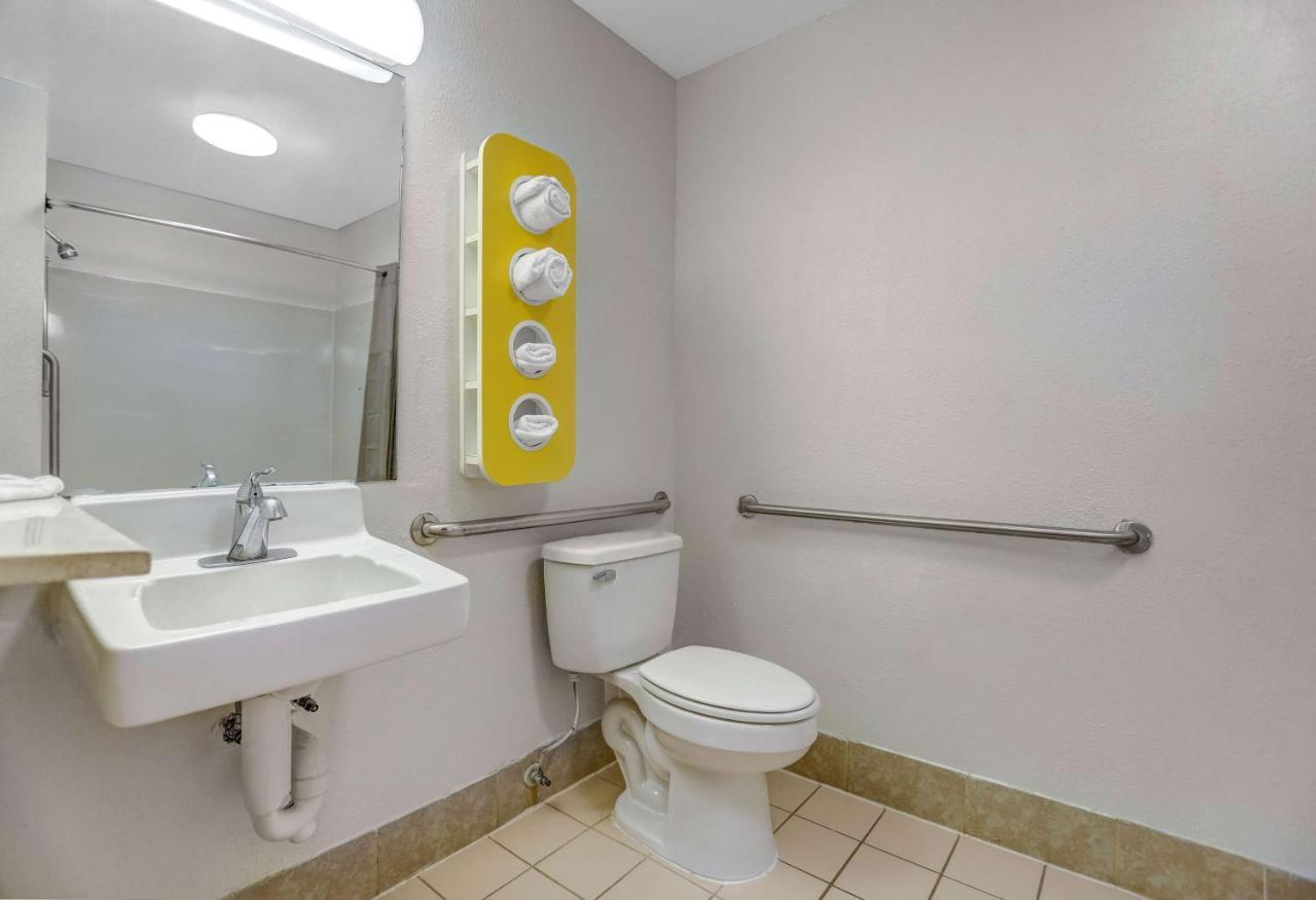 Motel 6-Raleigh, Nc - North Εξωτερικό φωτογραφία