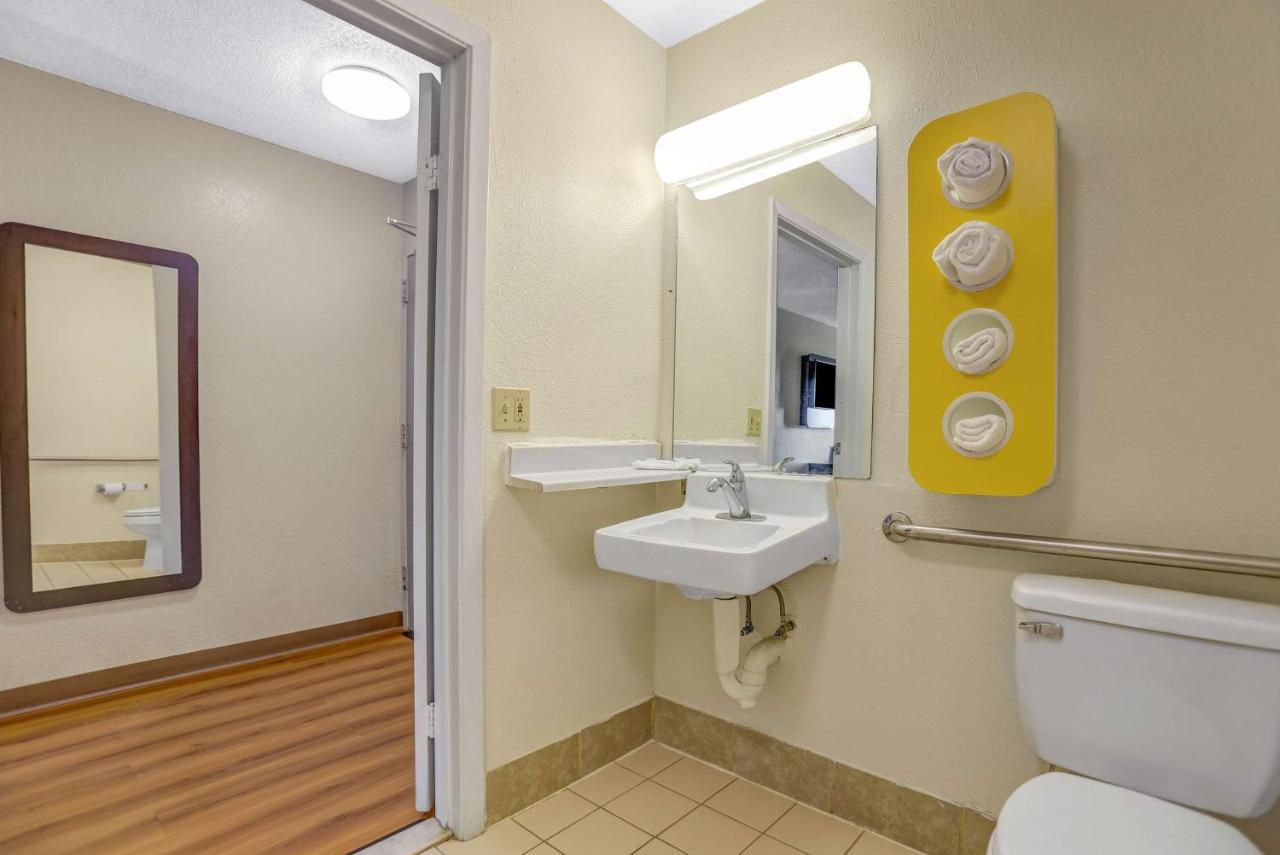 Motel 6-Raleigh, Nc - North Εξωτερικό φωτογραφία