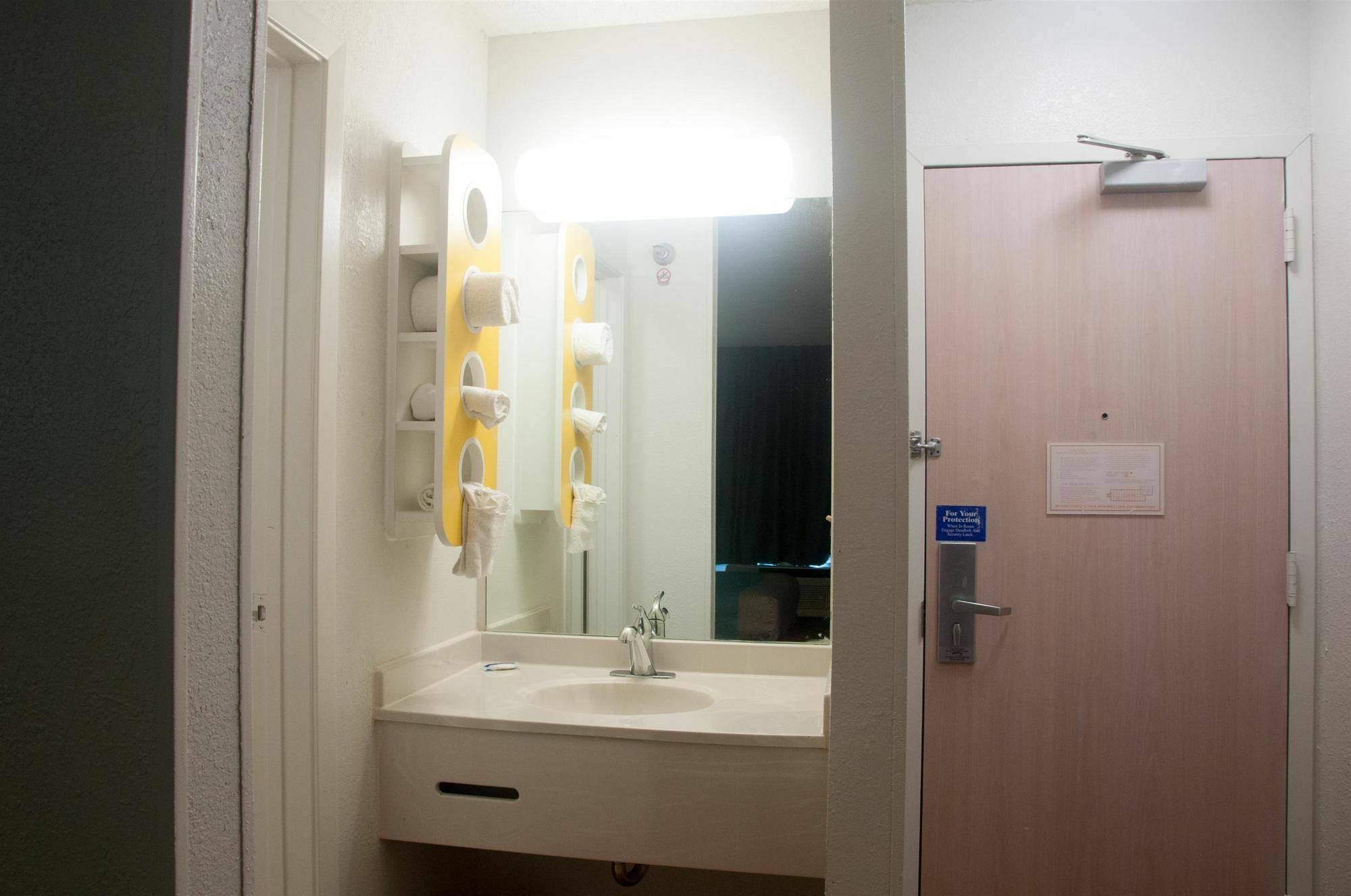 Motel 6-Raleigh, Nc - North Εξωτερικό φωτογραφία